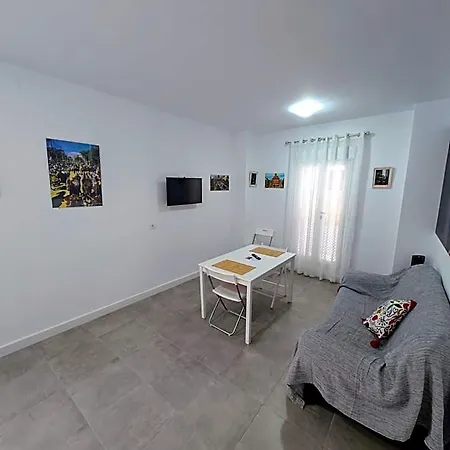 A Jerez מלון דירות 3*