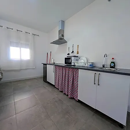 A Jerez מלון דירות 3*